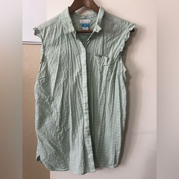 Columbia Tops - Columbia Mint Green Sleeveless Button-Down Shirt